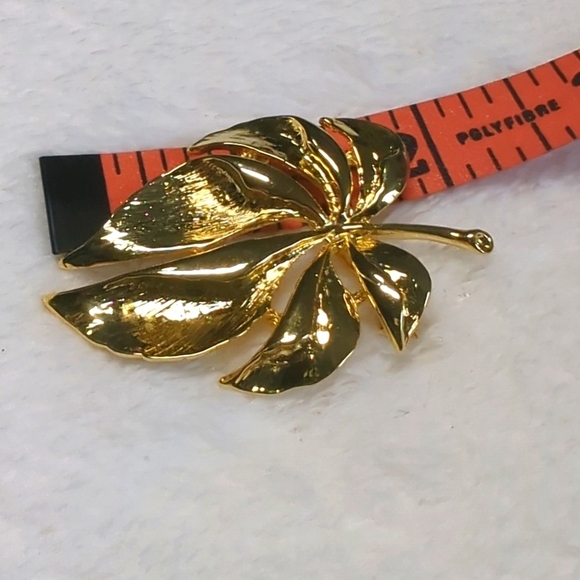 Vintage Goldtone Philadendron Leaf Brooche - Picture 7 of 7